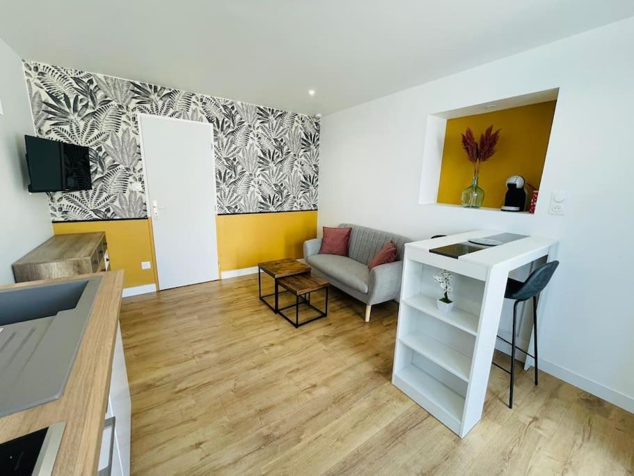 Le Belloc- Suberbe Appartement T1 Bis - Au Calme - Terrasse - Vue Jardin Agen Bagian luar foto